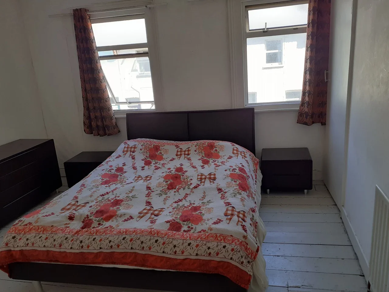 Room Goodhall Street in Greater London