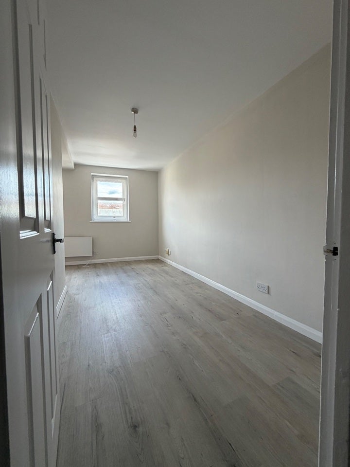 Flat Garnham Street in Greater London