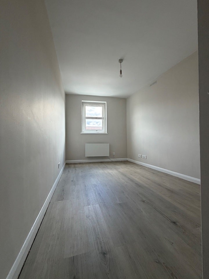 Flat Garnham Street in Greater London
