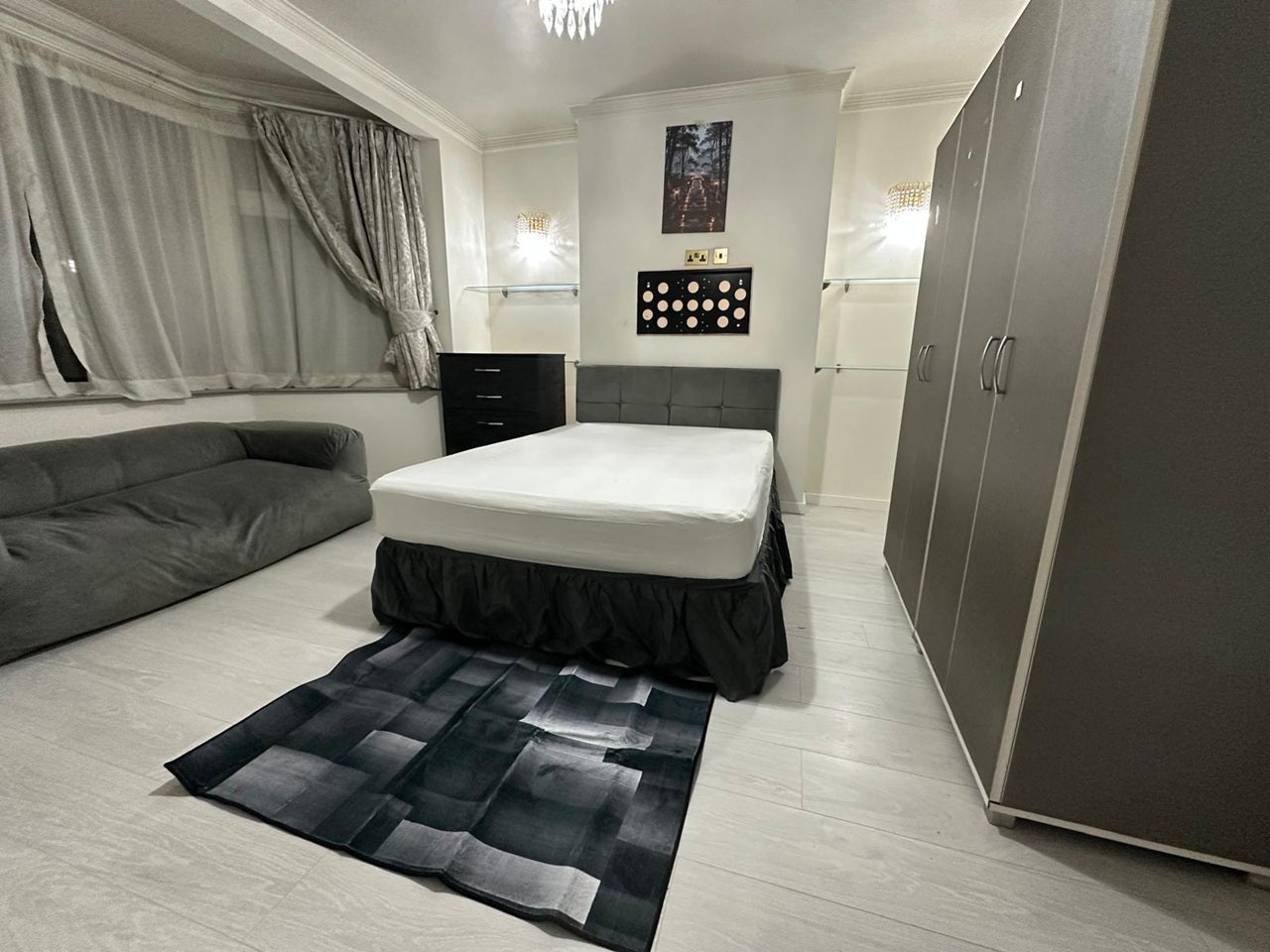 Room Park Close in Greater London
