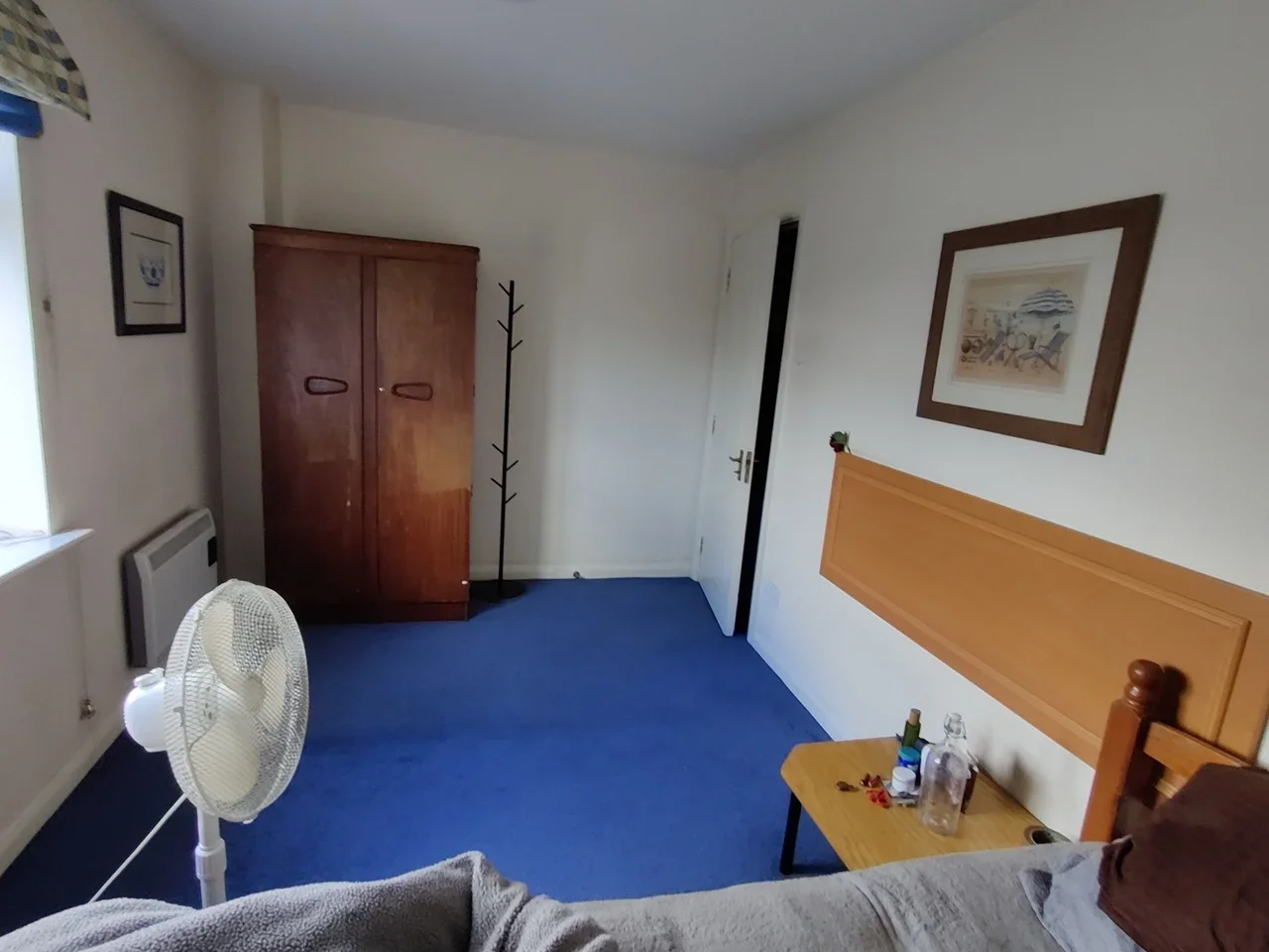 Room Staines Road in Borough of Spelthorne
