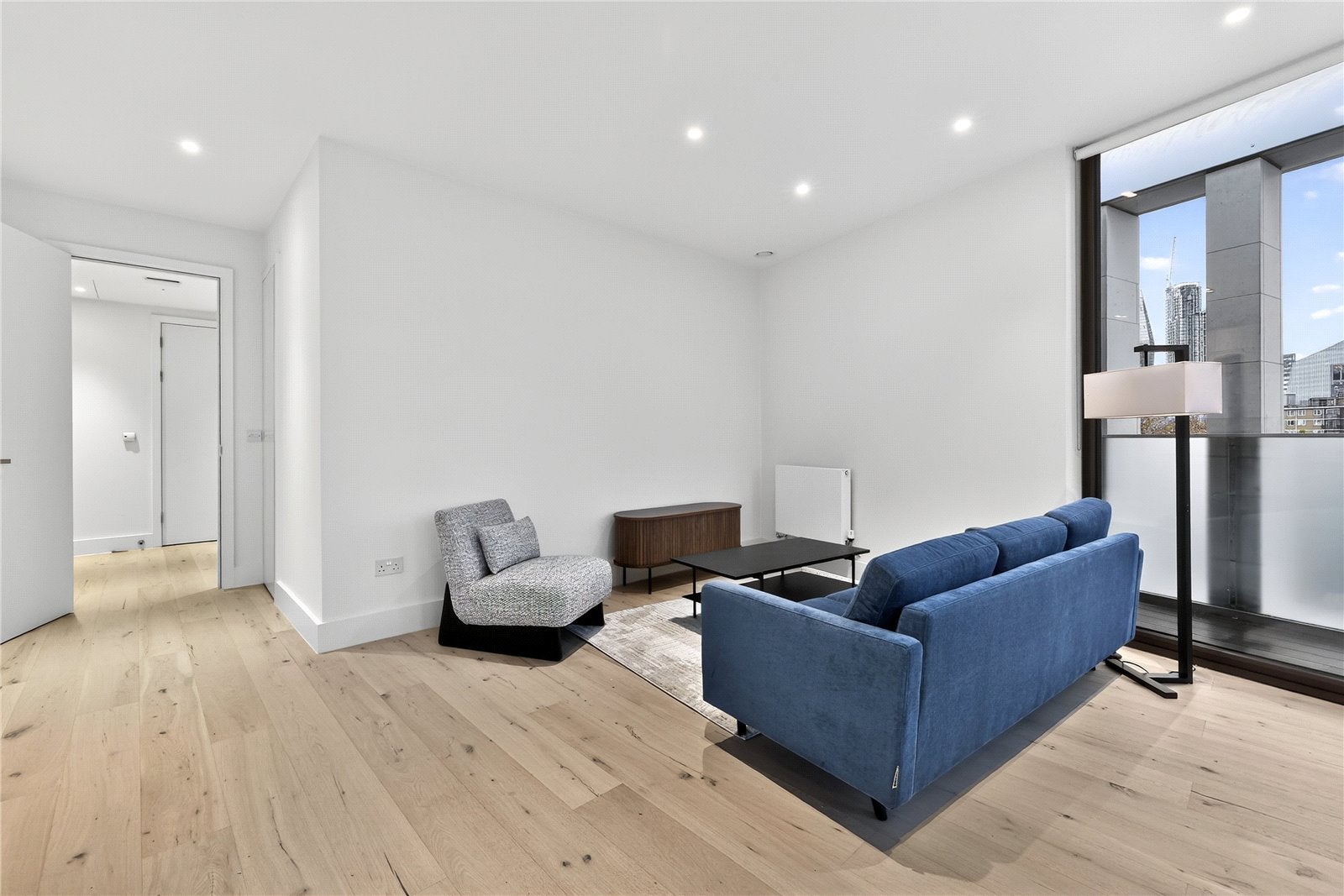 Flat Pear Place in Greater London