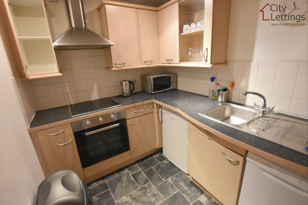 Flat Derby Road in Nottingham
