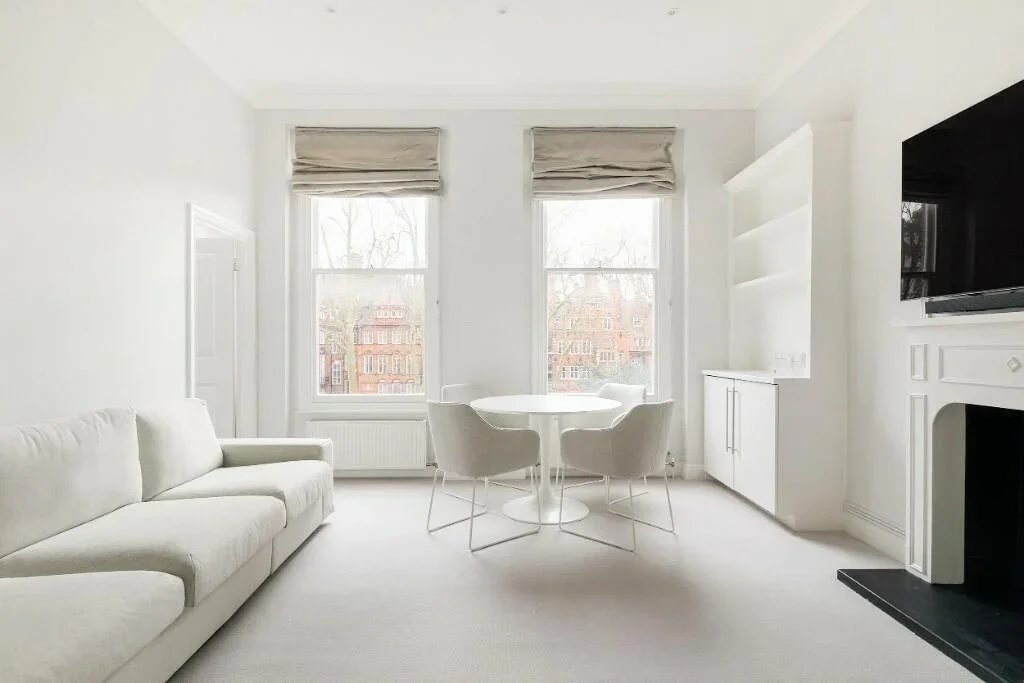 Flat Courtfield Road in Greater London