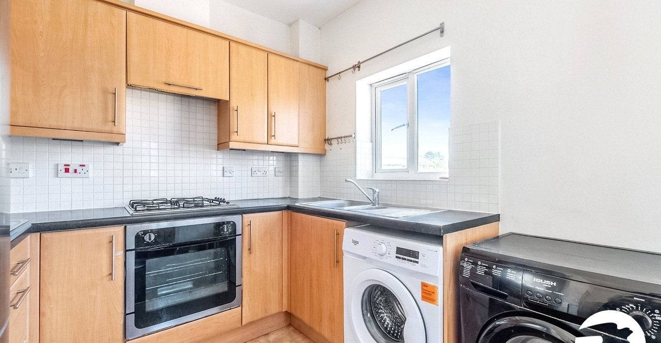 Flat Angelica Square in Maidstone