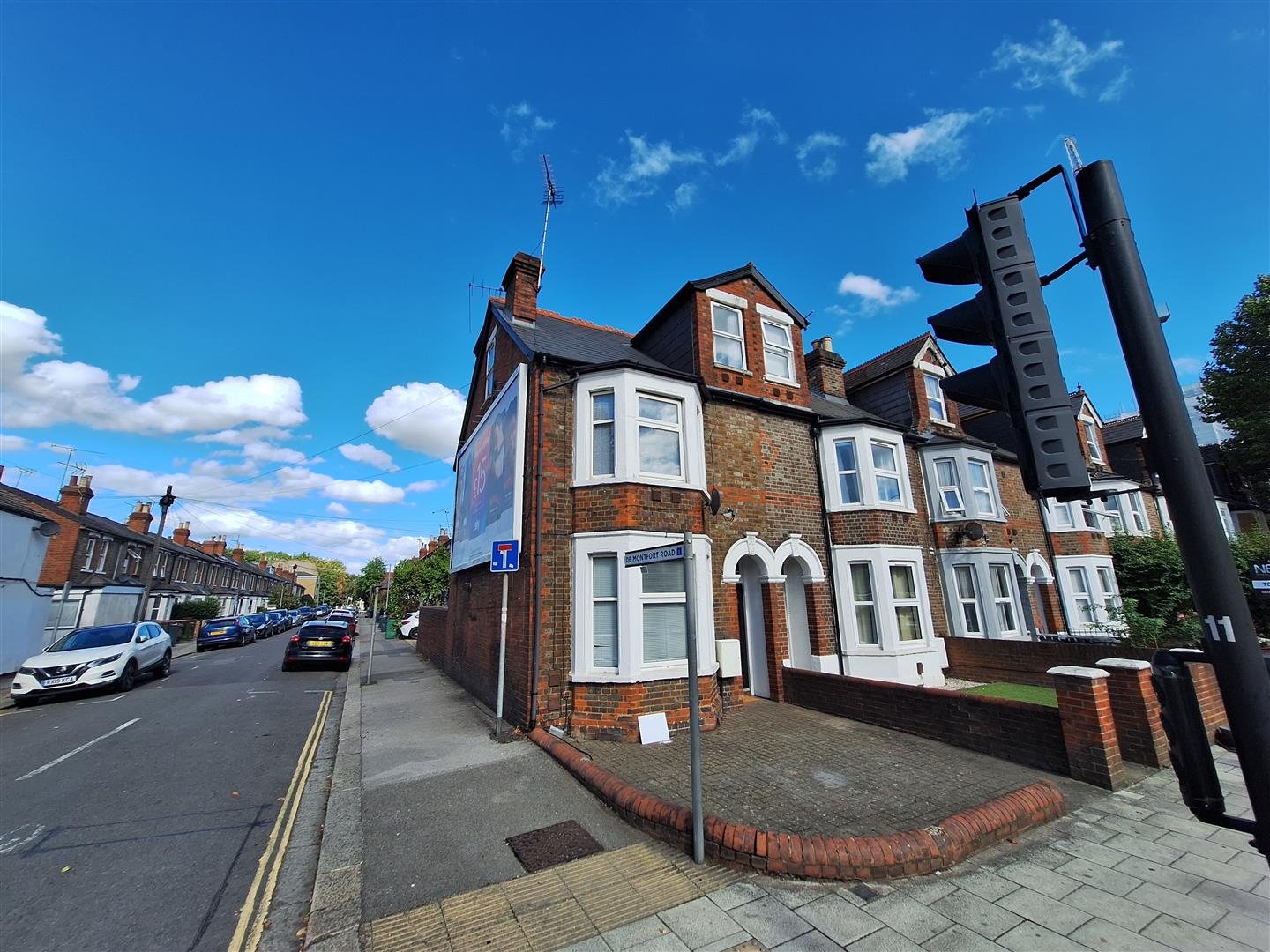 Flat Vastern Road in Reading