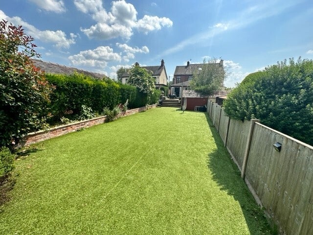 House Alsager Road in Hassall Green