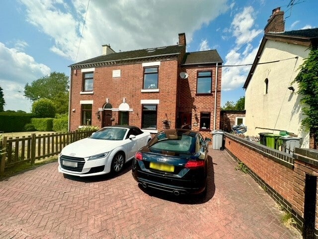 House Alsager Road in Hassall Green