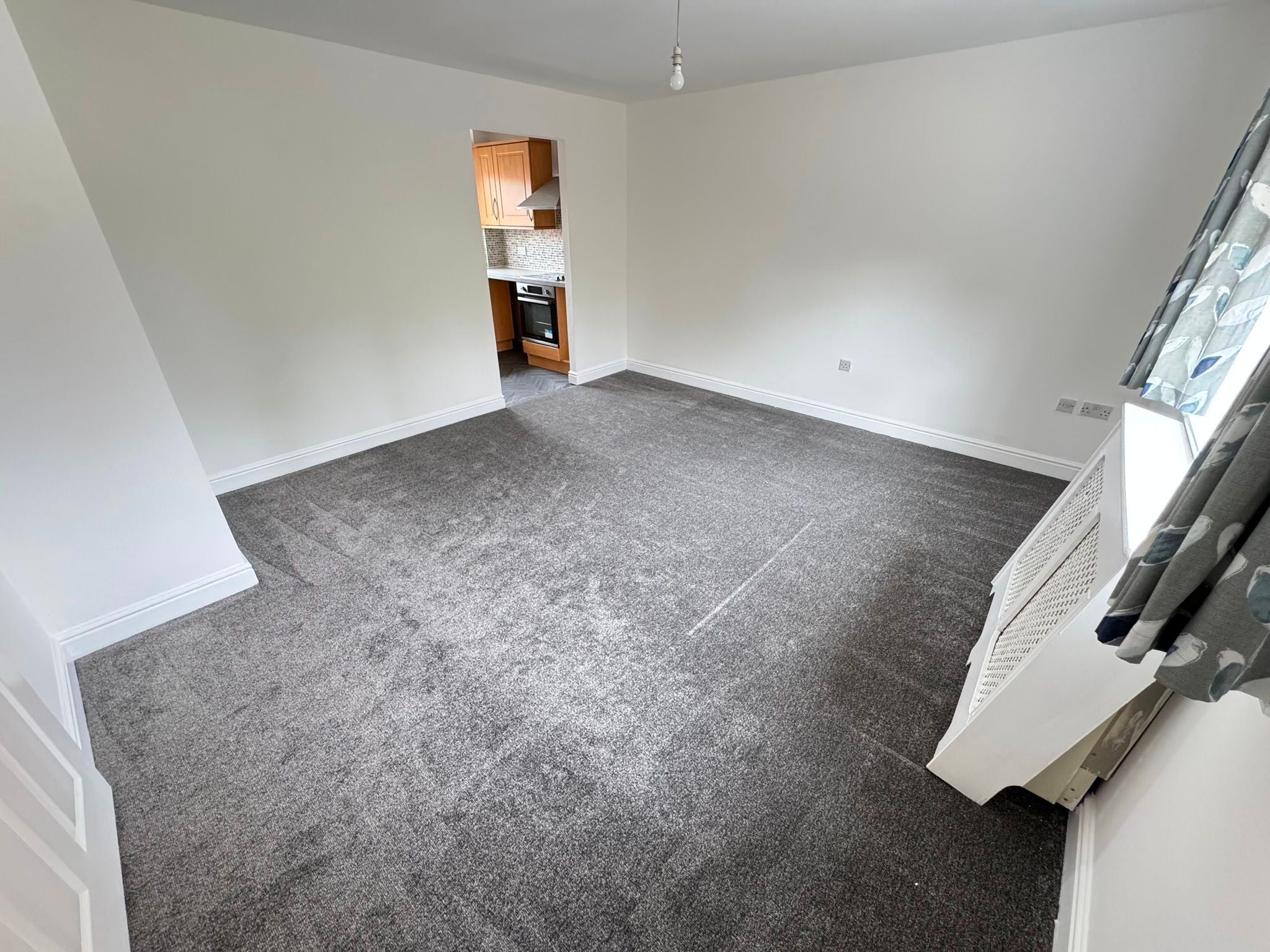 Flat Ampleforth Drive in Willenhall