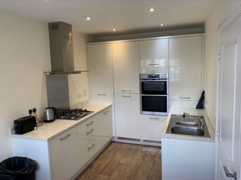 Room Filbert Way in Maidstone