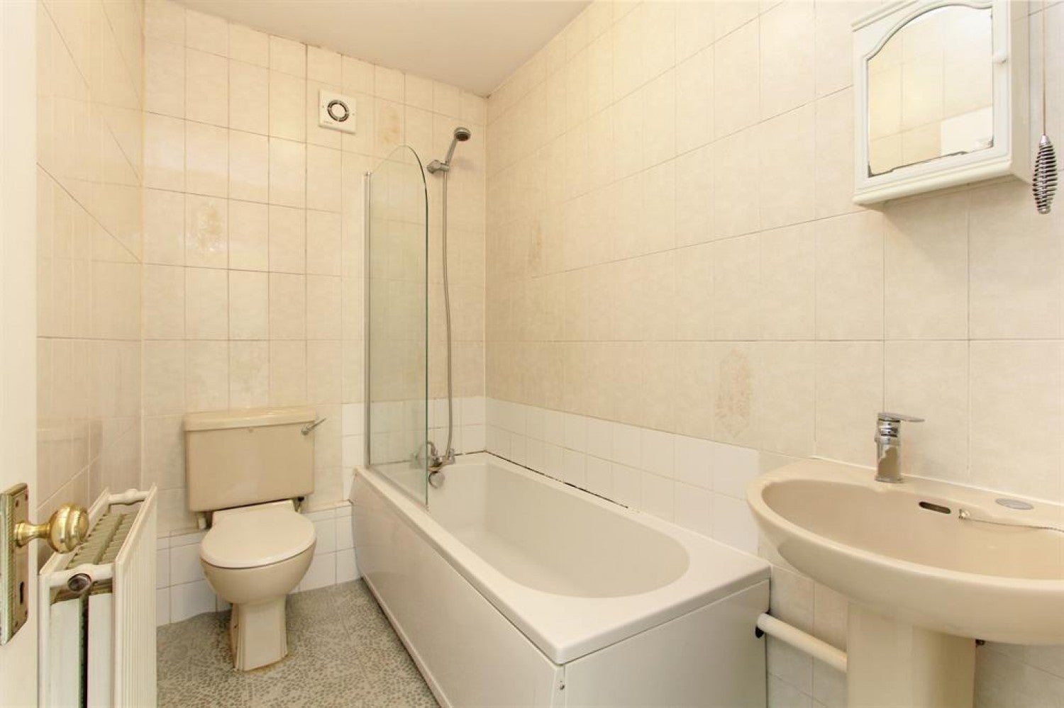 Flat Camberwell Road in Greater London