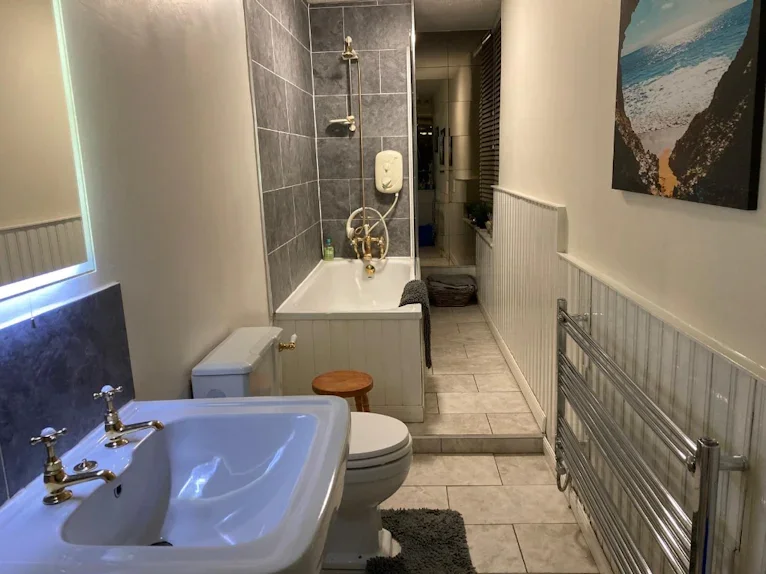 Room Winton Lane in Glasgow