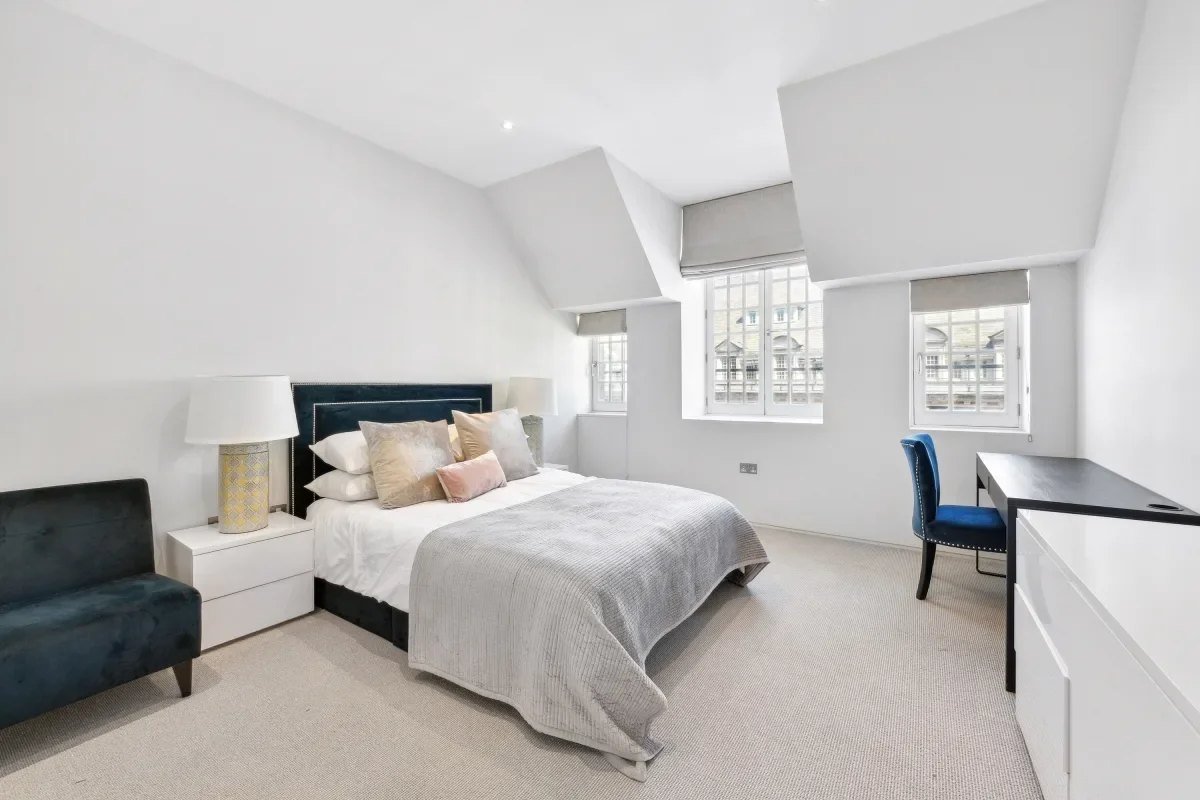 Flat Piccadilly in City of Westminster