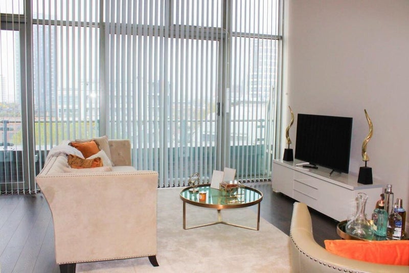 Room City Road in Greater London