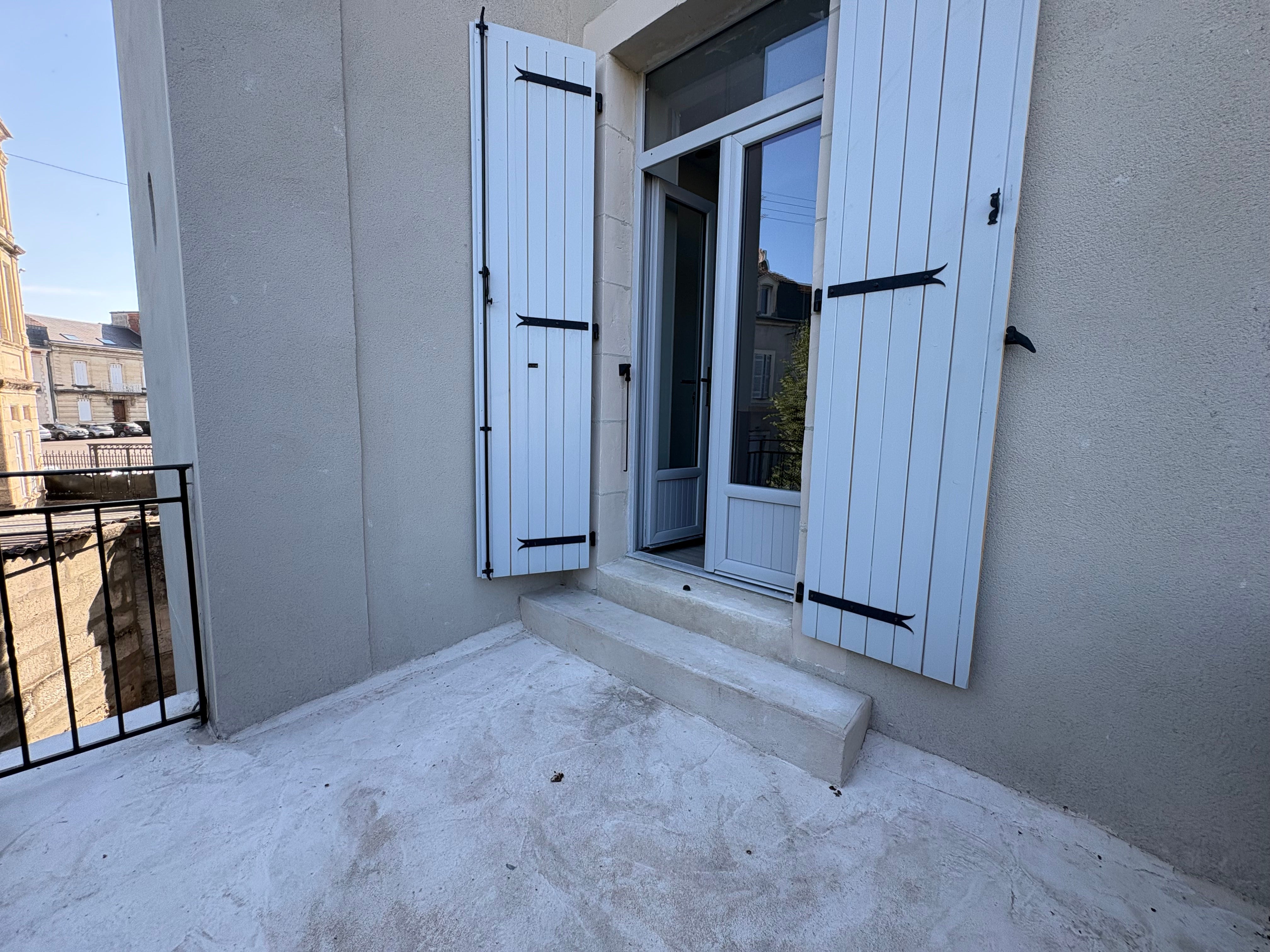 Appartement Place Plumancy à Périgueux