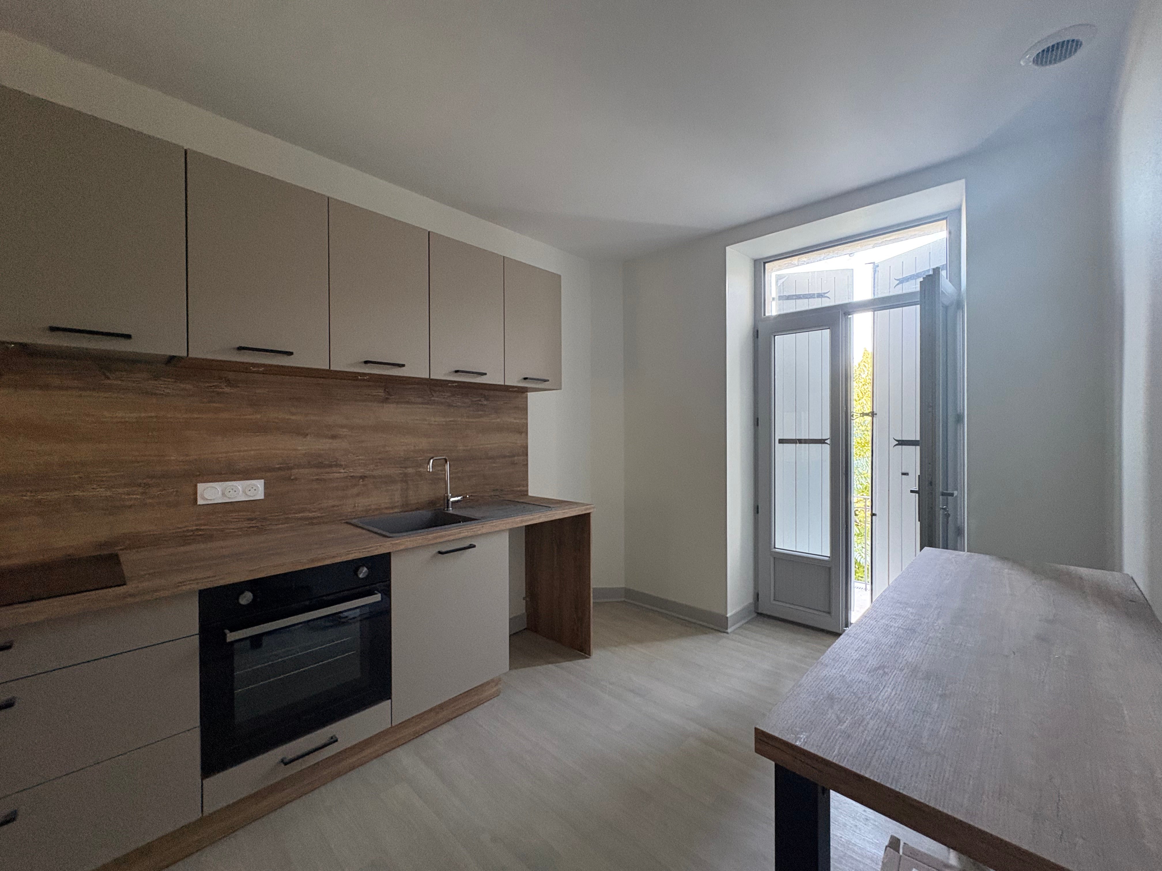 Appartement Place Plumancy à Périgueux