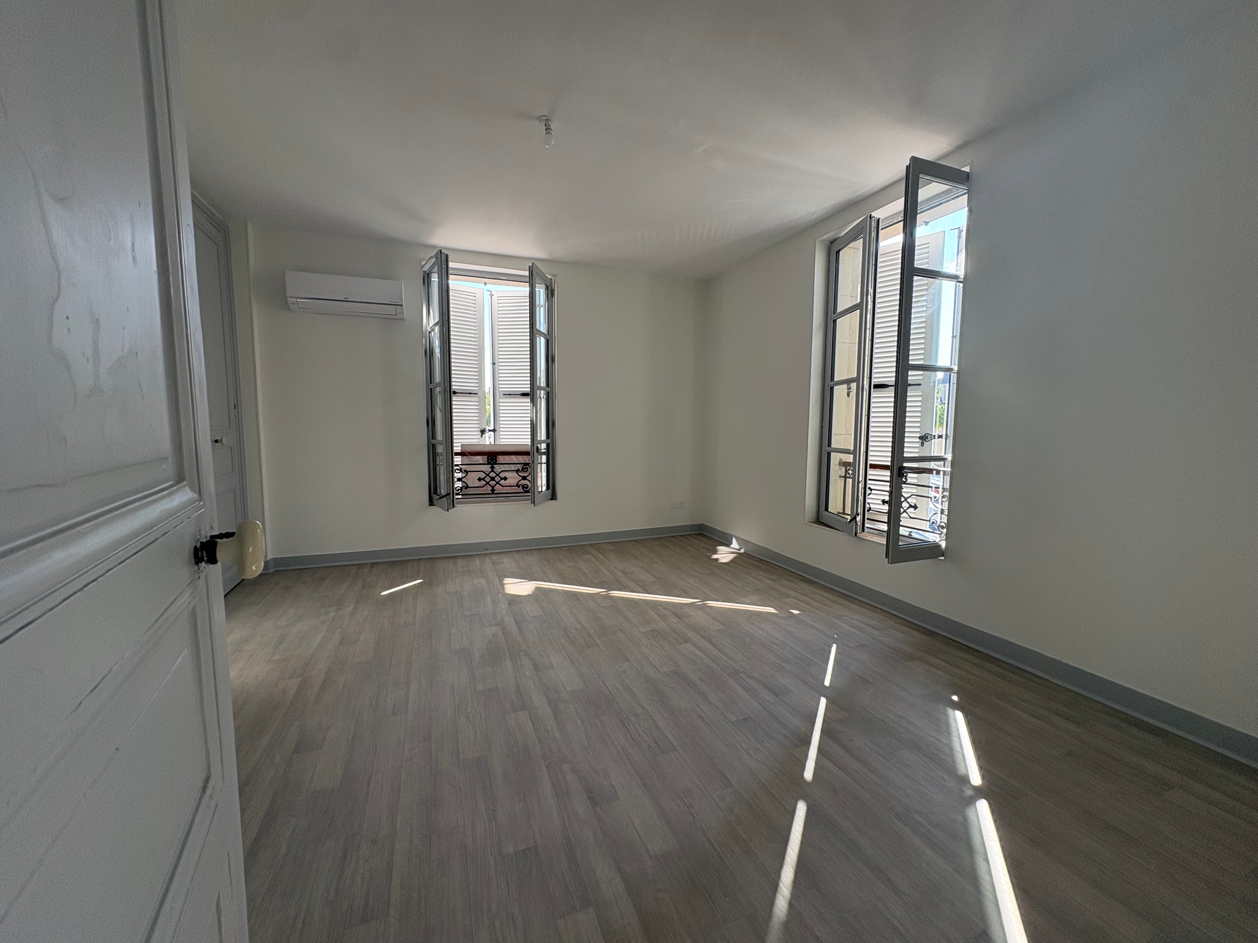 Appartement Place Plumancy à Périgueux