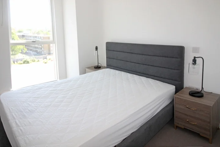 Flat Henry Street in Greater London