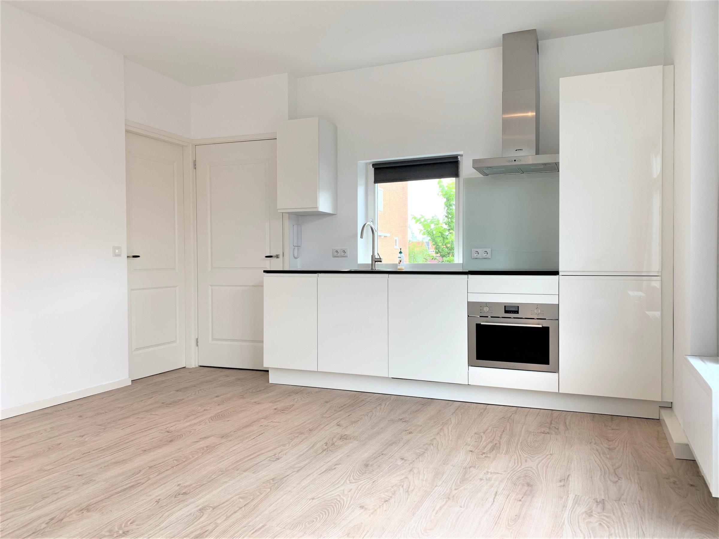 Studio te huur: Hagedoornweg, Amsterdam