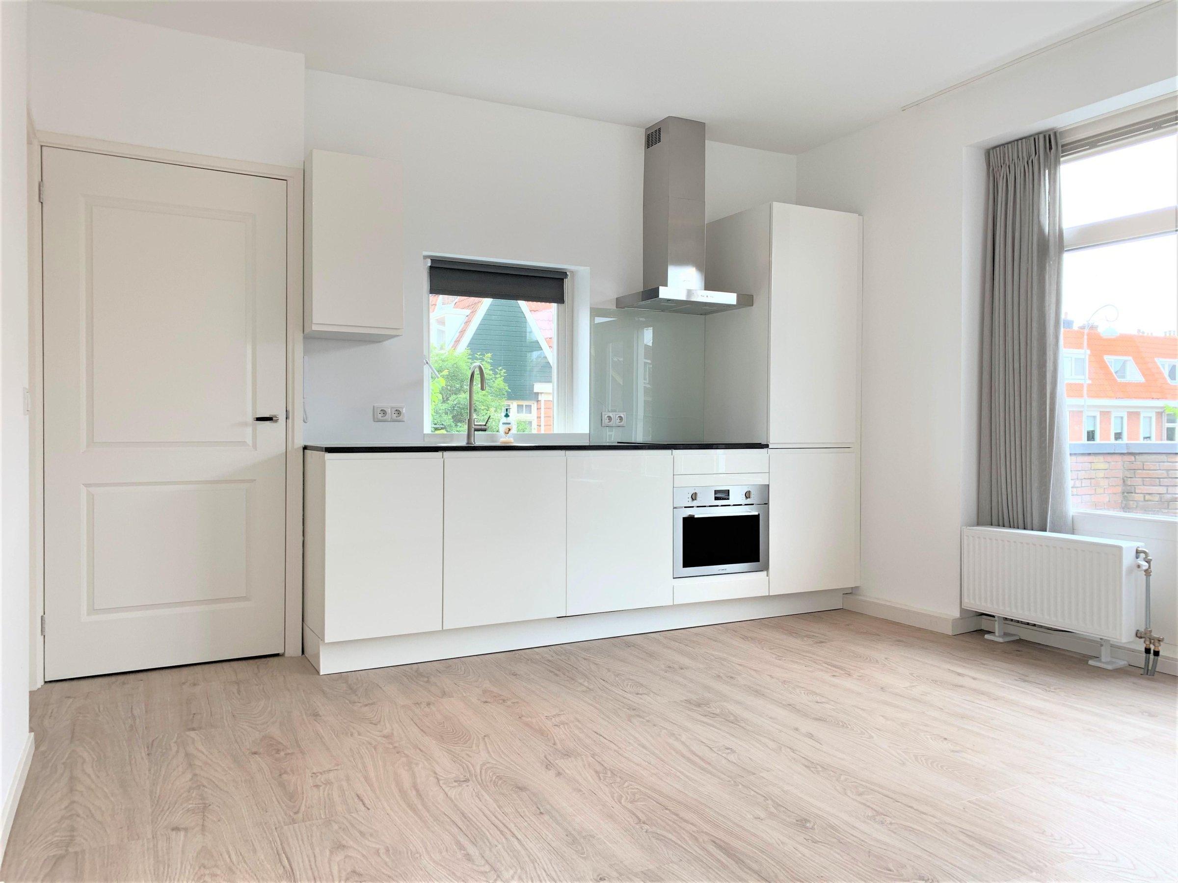 Studio te huur: Hagedoornweg, Amsterdam