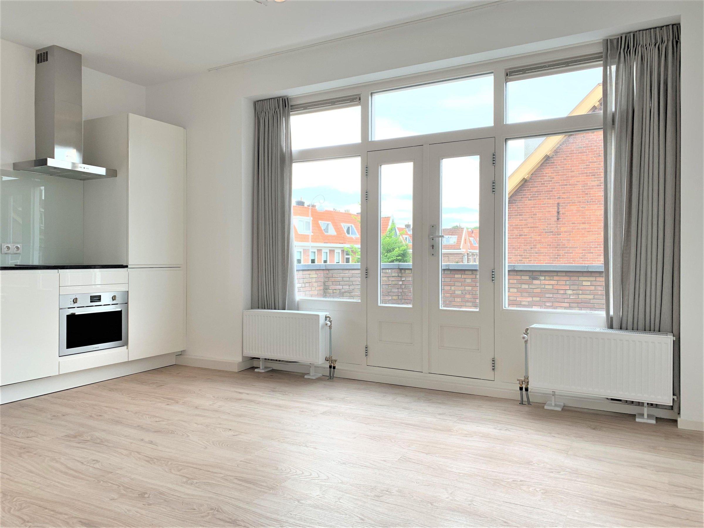Studio te huur: Hagedoornweg, Amsterdam