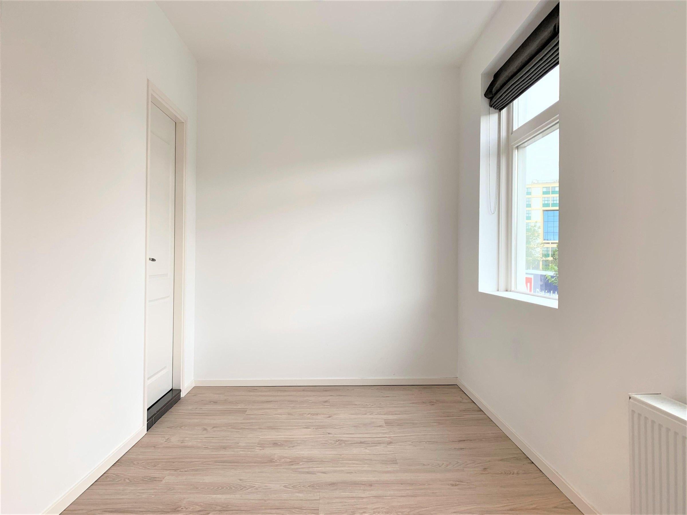 Studio te huur: Hagedoornweg, Amsterdam