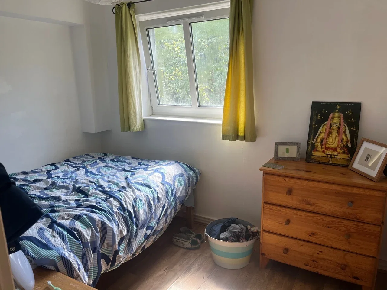 Room Shipton Street in Greater London