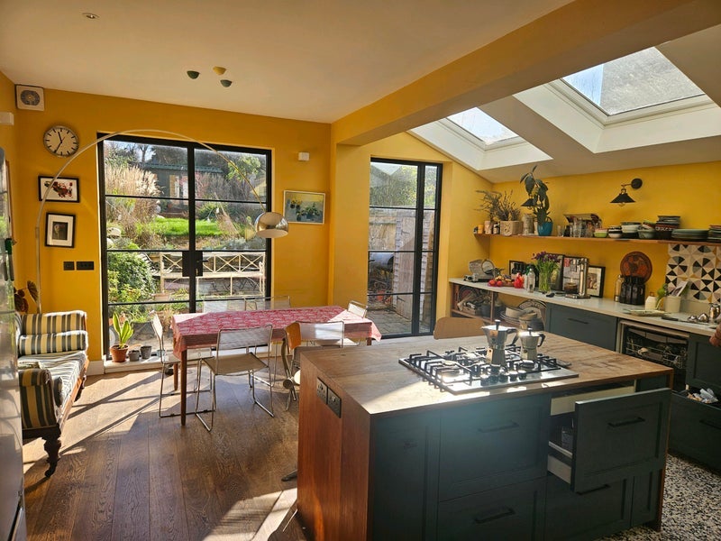 Room Fawnbrake Avenue in Greater London