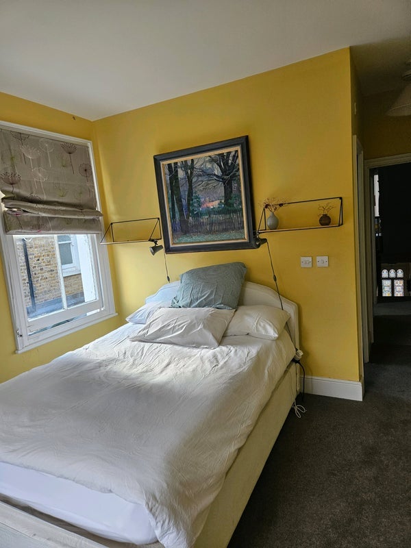 Room Fawnbrake Avenue in Greater London