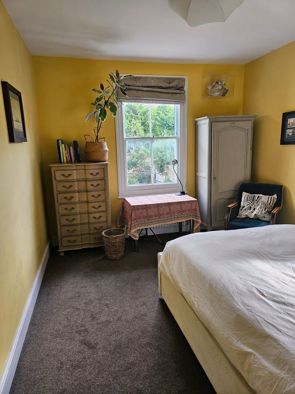 Room Fawnbrake Avenue in Greater London