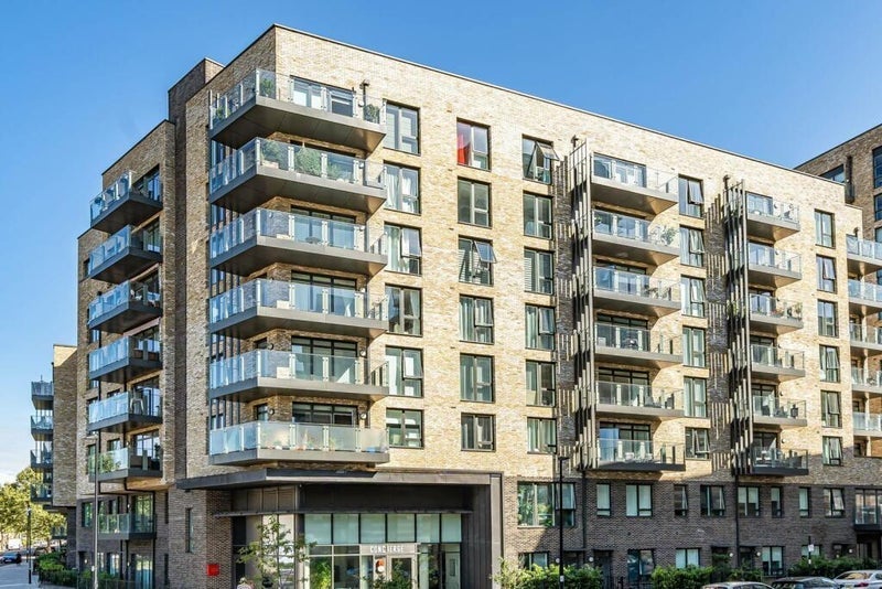 Room Cording Street in Greater London