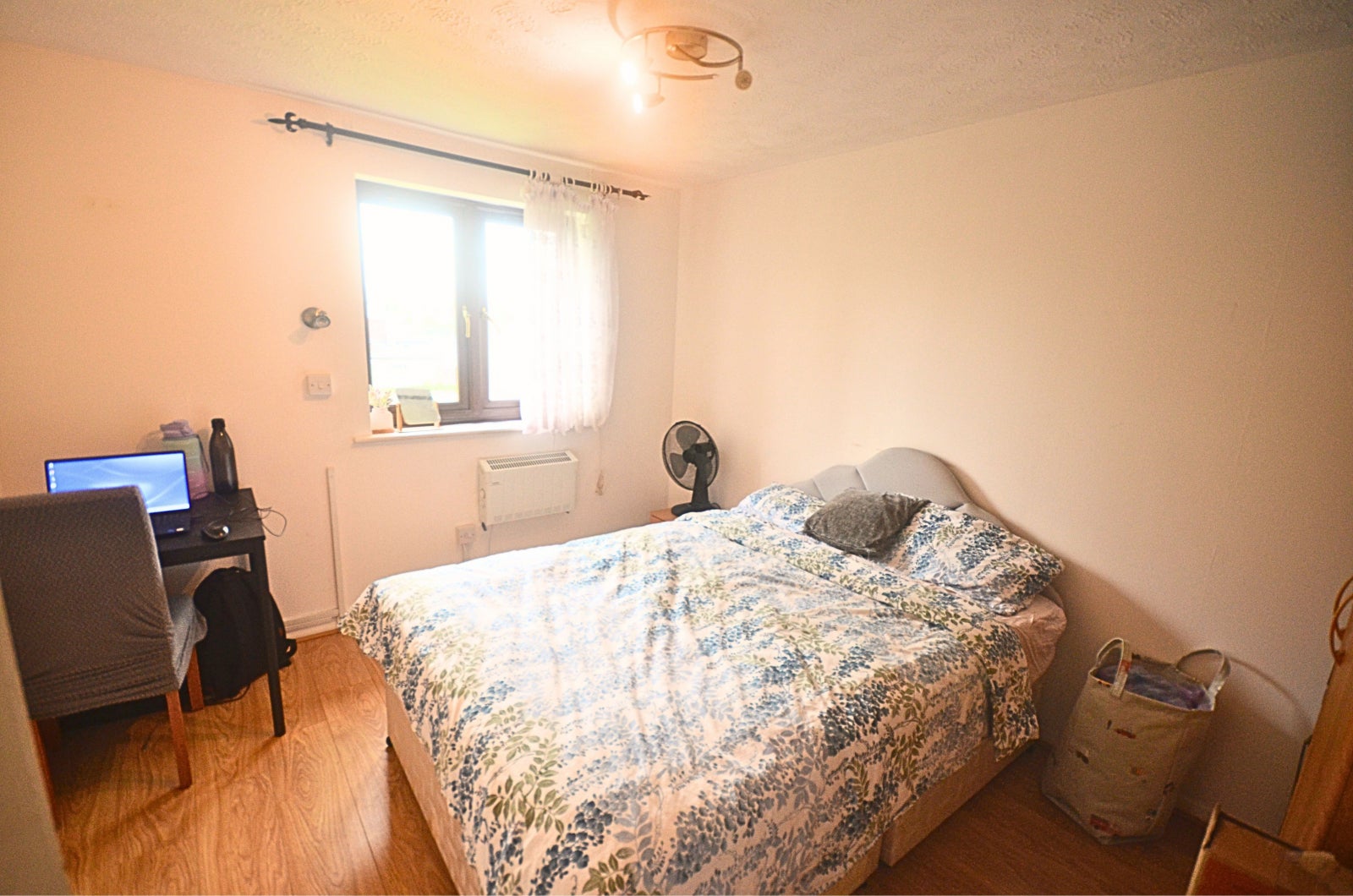 Flat Carolina Close in London
