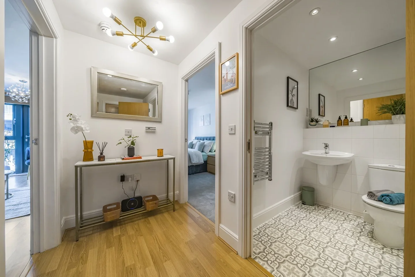 Flat Spa Road in Greater London