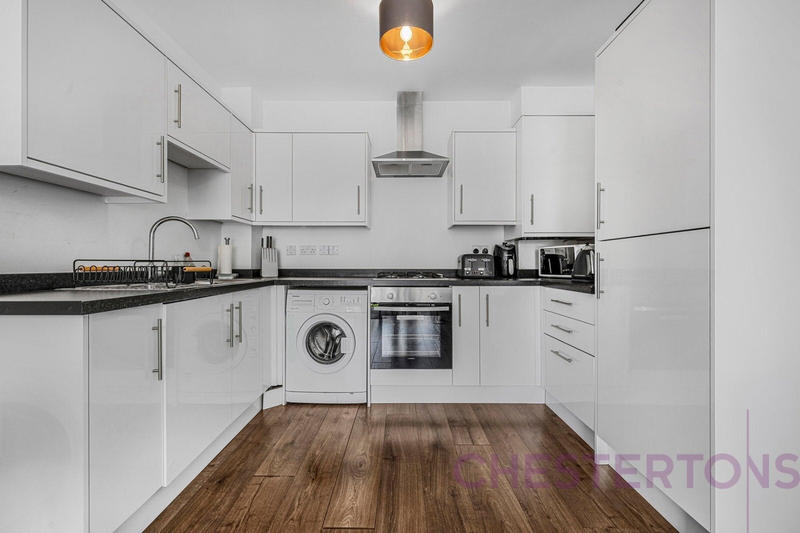 Flat Cudworth Street in Greater London