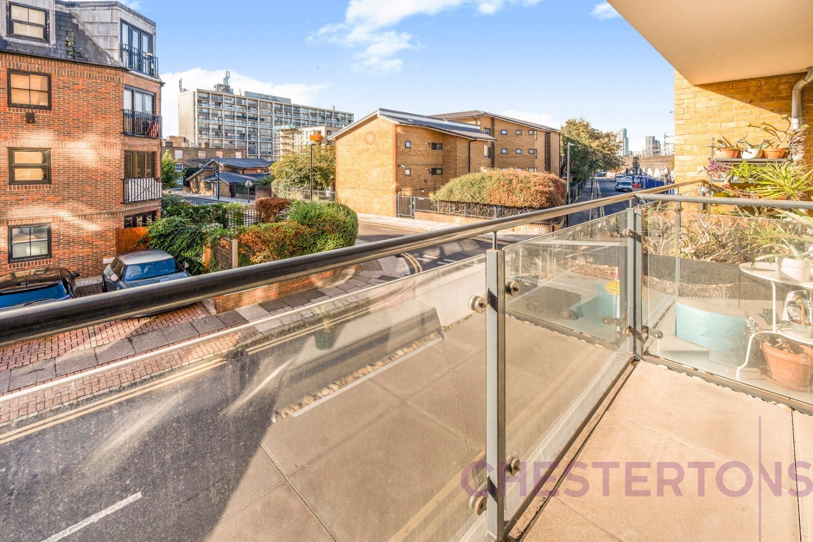 Flat Cudworth Street in Greater London