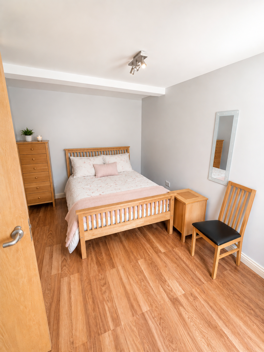 Flat Brudenell Grove in Leeds