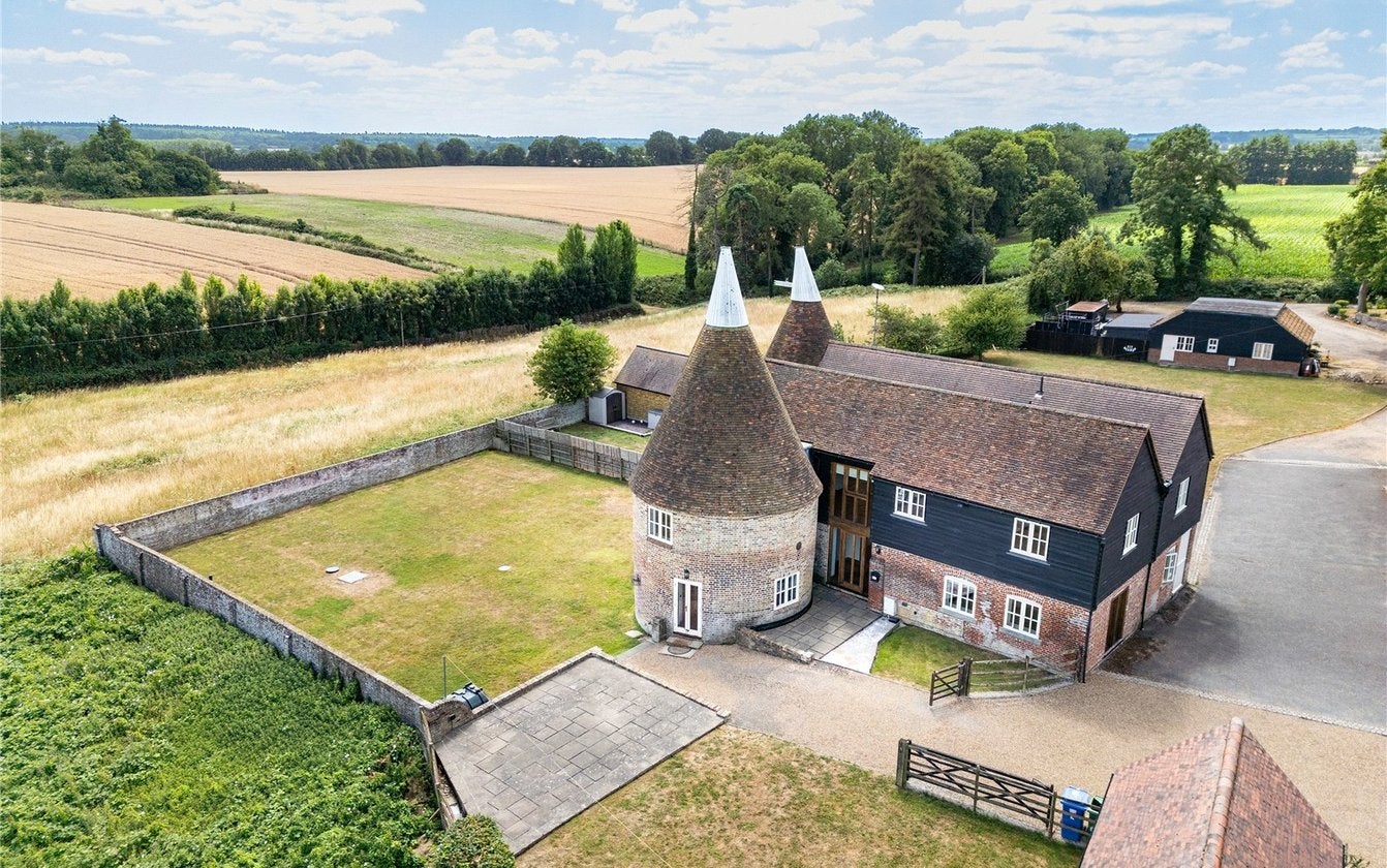 House Dully Road in Tonge