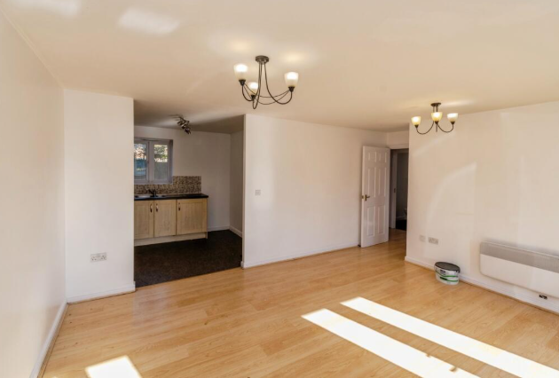 Flat Waterside Avenue in Sandwell