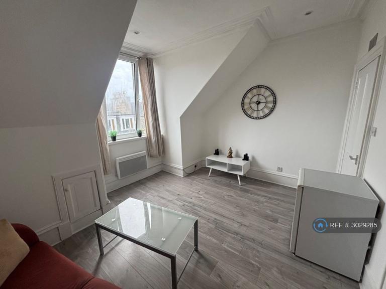 Flat Skene Square in Aberdeen City