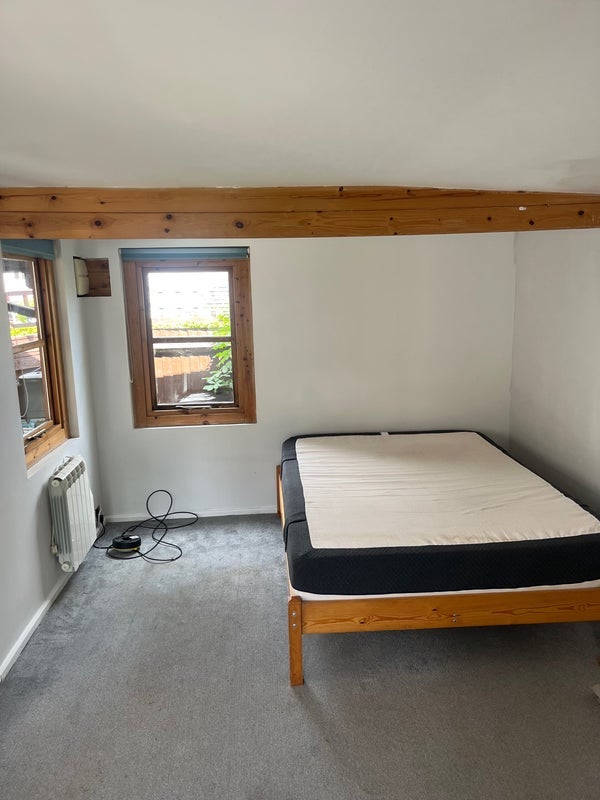 House Cheyham Way in Greater London