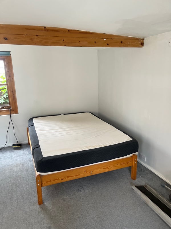 House Cheyham Way in Greater London