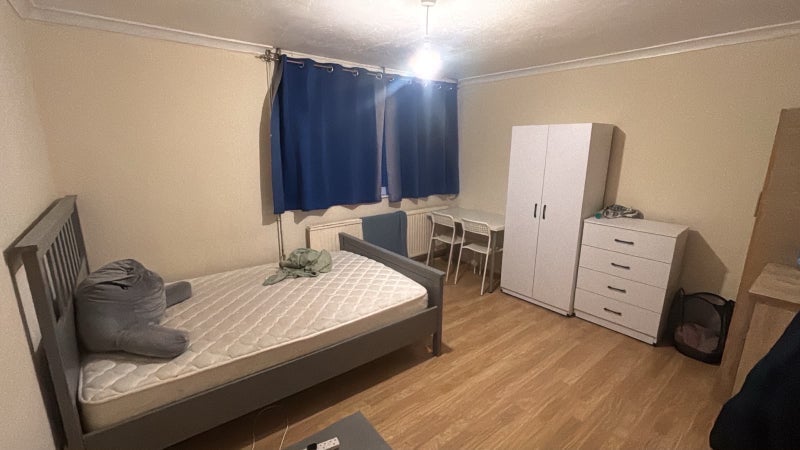 Room The Green in Greater London