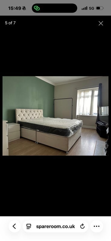 Room South Road in Crosby