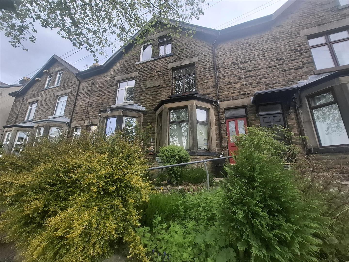 House Victoria Park Road in High Peak
