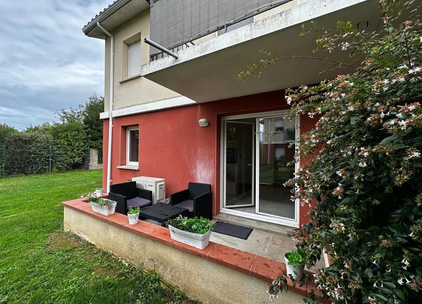 Appartement Avenue des Pyrénées à Lavernose-Lacasse