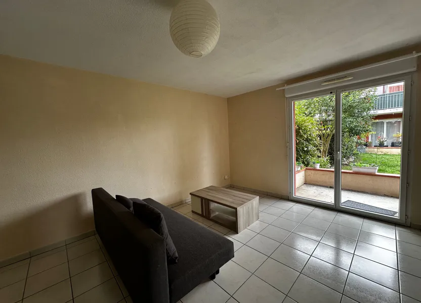 Appartement Avenue des Pyrénées à Lavernose-Lacasse