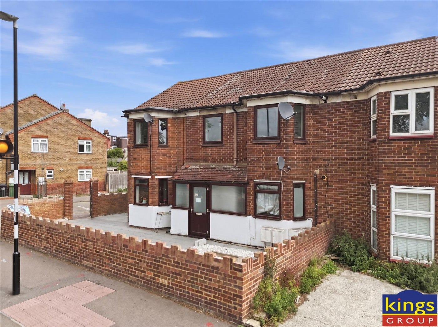 Flat Blackhorse Lane in Greater London