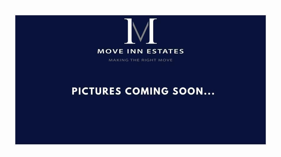 Flat Healum Avenue in Greater London