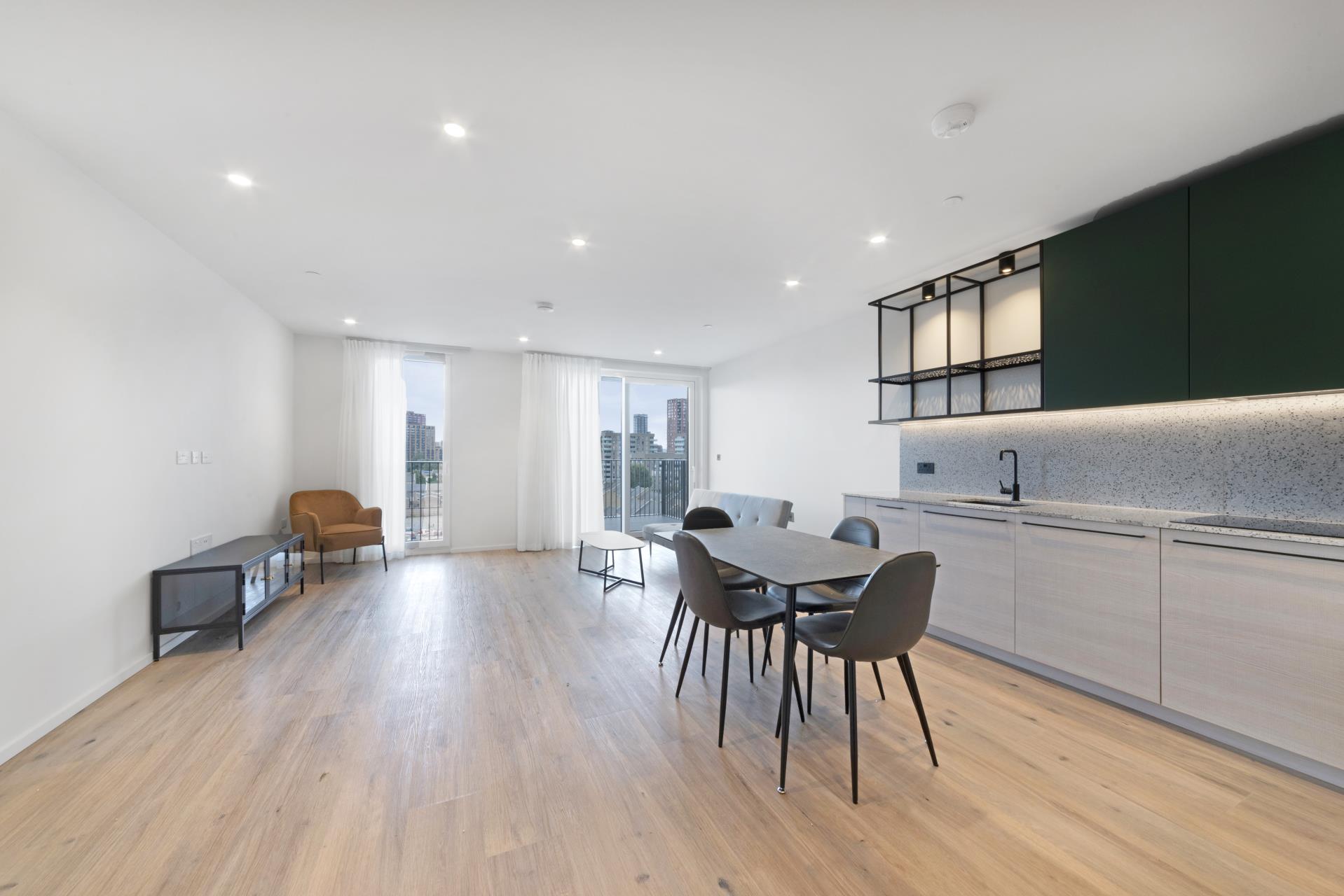 Flat Hawser Lane in Greater London