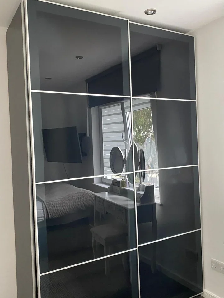 Room Grangecliffe Gardens in Greater London